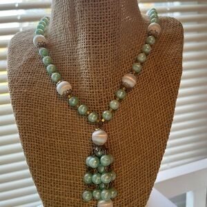 Elegant Green and White Acrylic Beaded Necklace